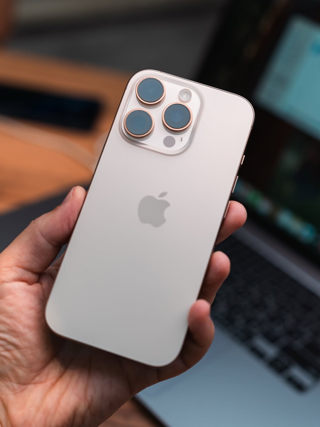 iPhone 16 Pro – 256GB (Used, Perfect Condition, 🔋100%)